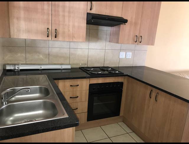 3 BEDROOM TOWNHOUSE RENTED IN TERENURE